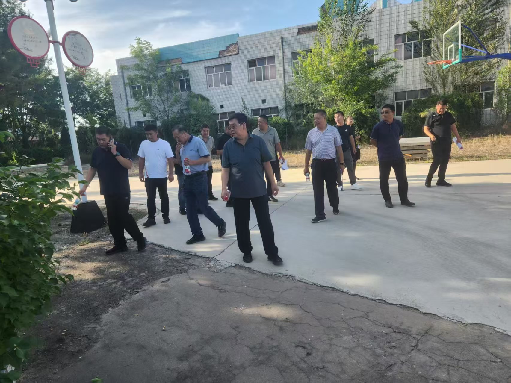 嘉兴市人造草坪混合型塑胶跑道 - 一站式服务